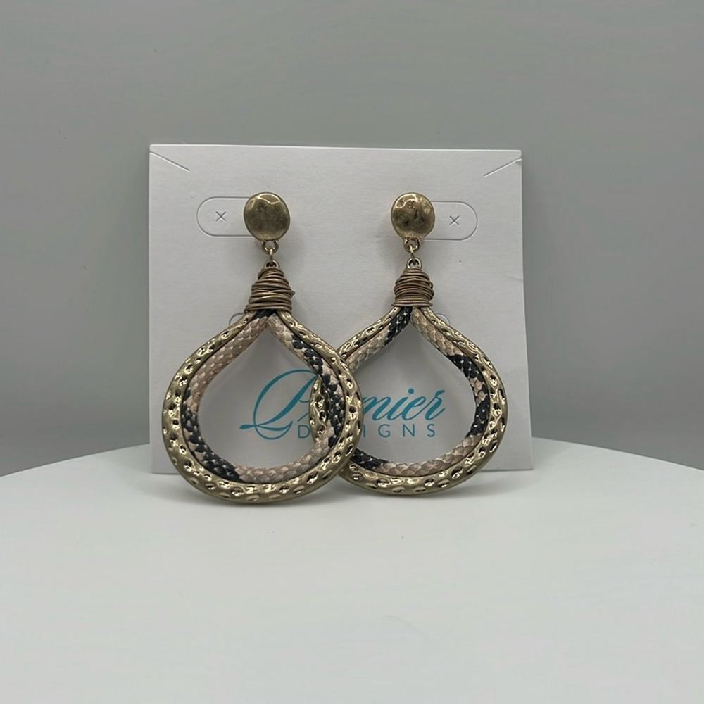 Premier Designs studded dangle earrings